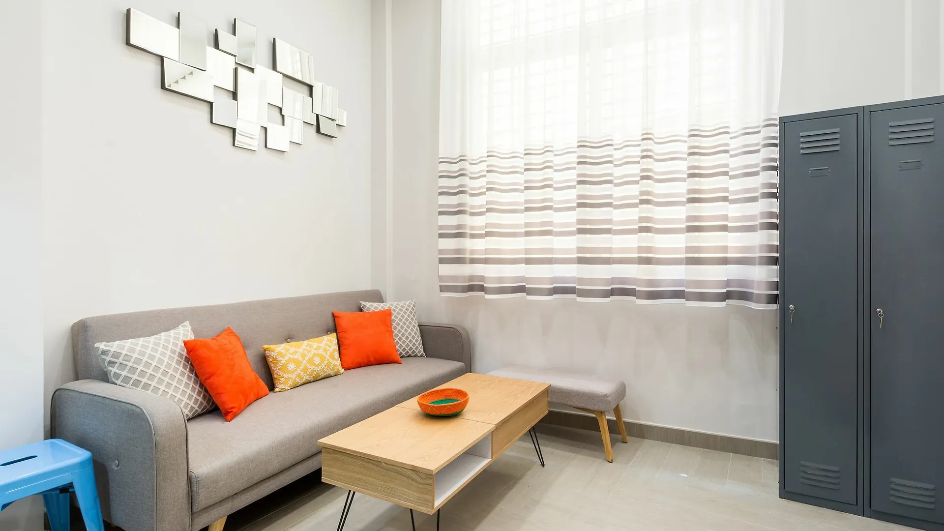 Lovely & Quiet City Center Apartment マラガ 0*,  スペイン