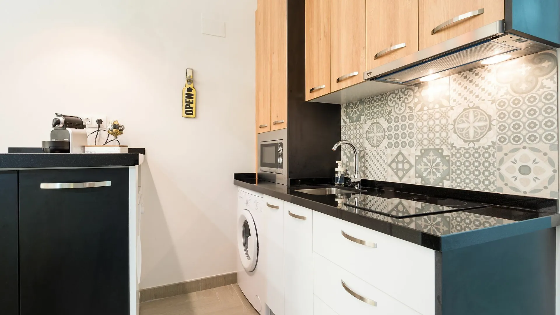 Lovely & Quiet City Center Apartment マラガ
